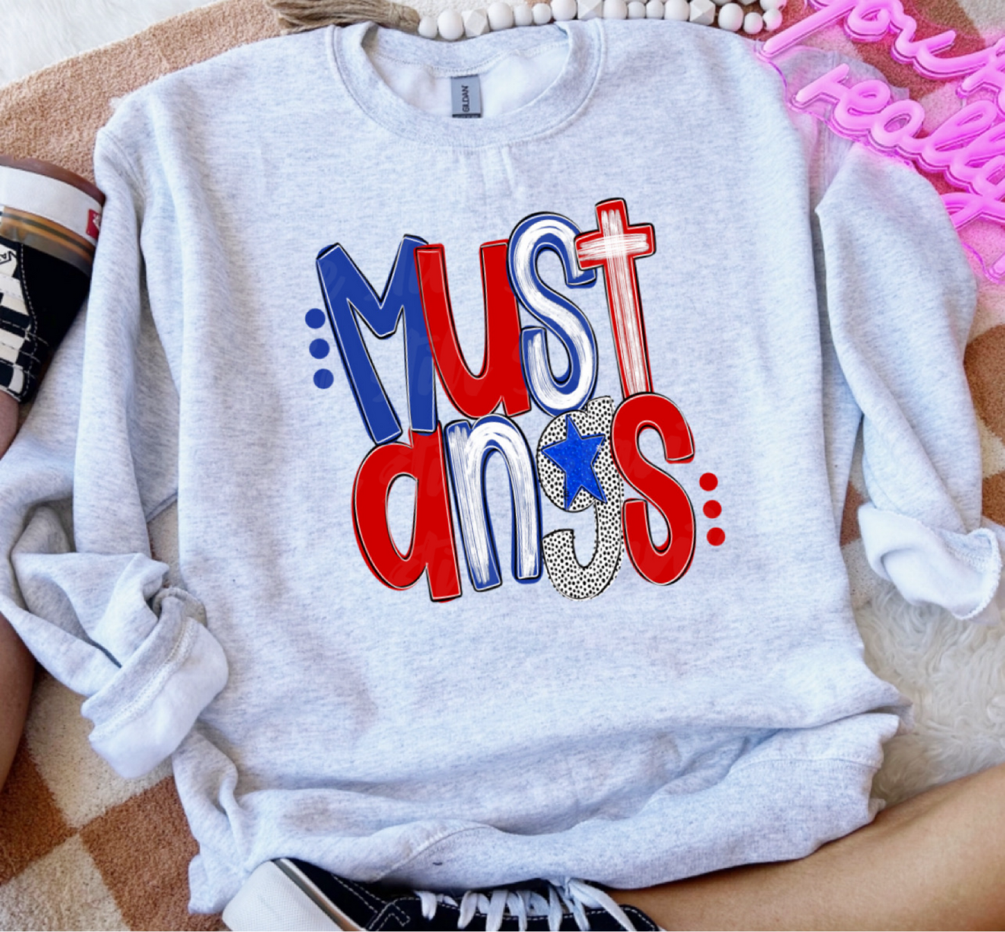 MIDLAND CHRISTIAN MUSTANGS - RED AND BLUE POPPY FONT